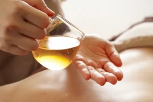 オイルマッサージ